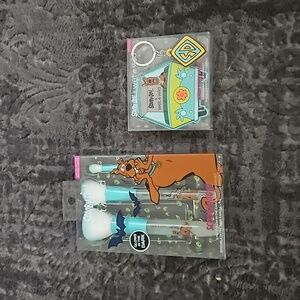 Scooby doo wet n wild makeup brush set and mirror